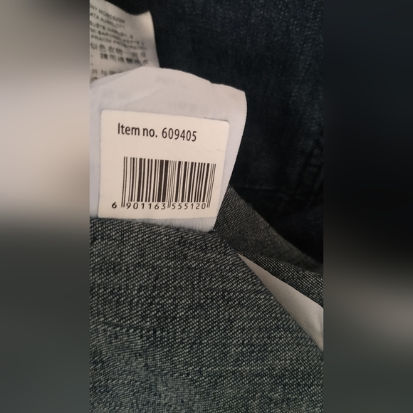 Levis Tailored Western Shirt - Picture 14 of 15